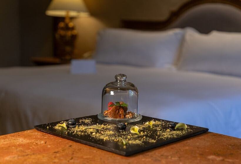 جناح سرير كينج, Quinta Real Saltillo