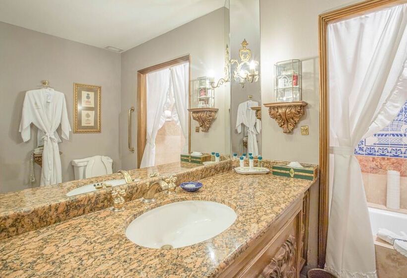 غرفة قياسية سرير كينج, Quinta Real Saltillo