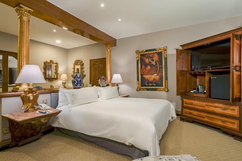 جناح, Quinta Real Saltillo