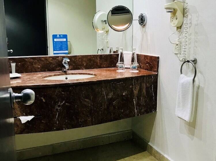 سوییت جونیور, Real Inn San Luis Potosí