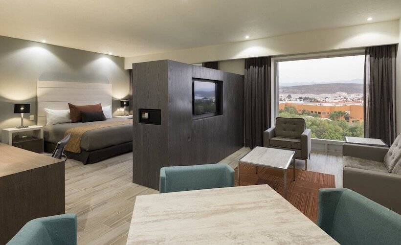 سوییت جونیور, Real Inn San Luis Potosí