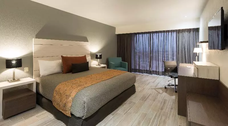 اتاق لوکس, Real Inn San Luis Potosí