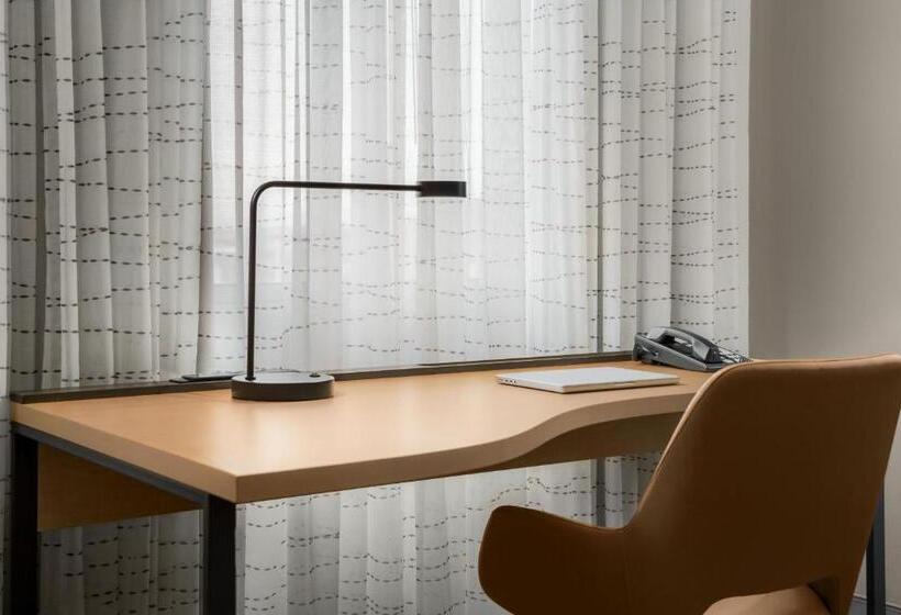 标准工作室, Residence Inn Portland Downtown/riverplace