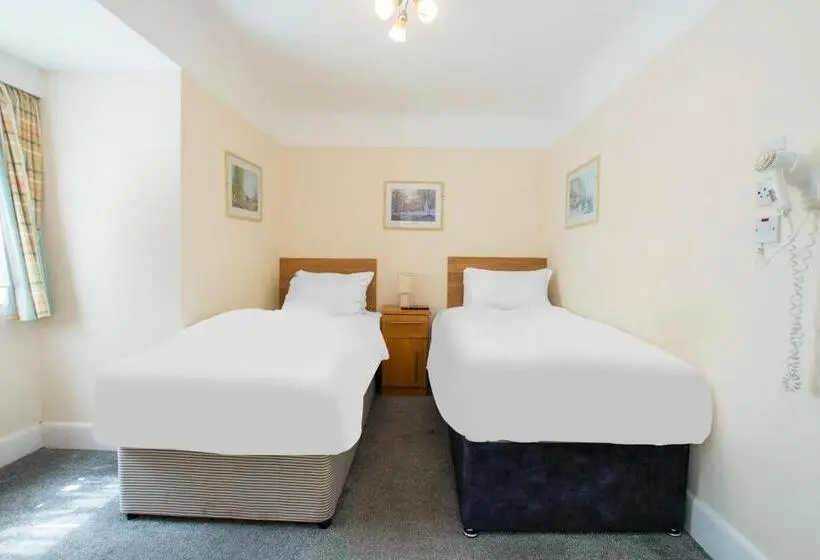 スタンダードトリプルルーム, Russel Court Hotel Bournemouth Central