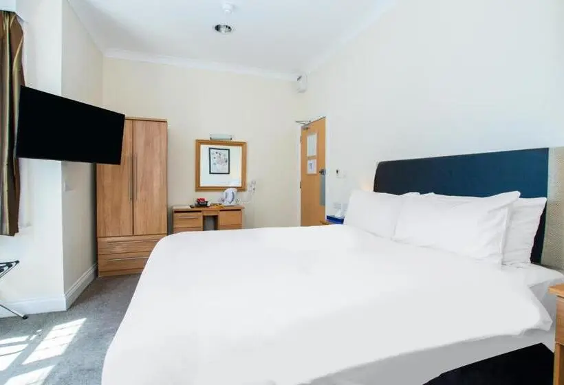 スタンダード４人部屋, Russel Court Hotel Bournemouth Central