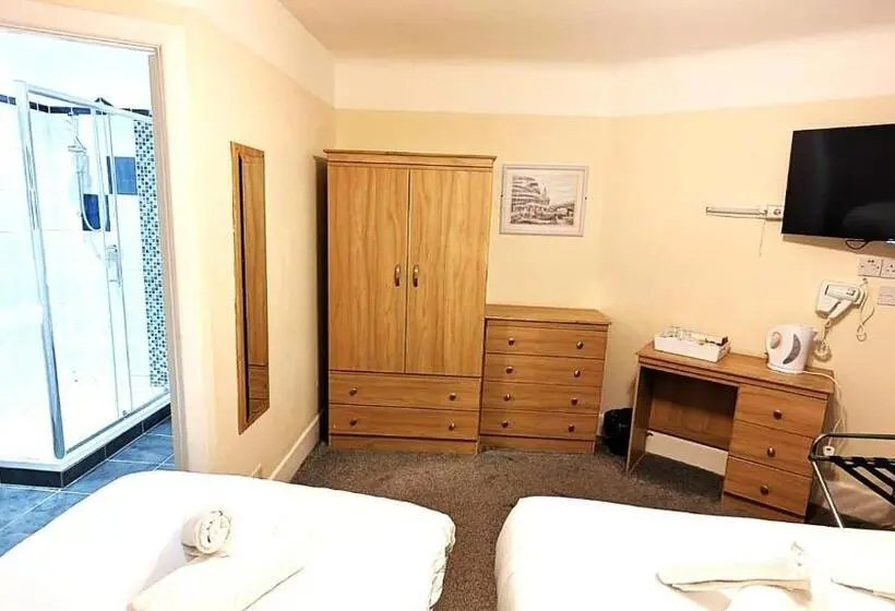 Triple Room Sea View, Russel Court Hotel Bournemouth Central