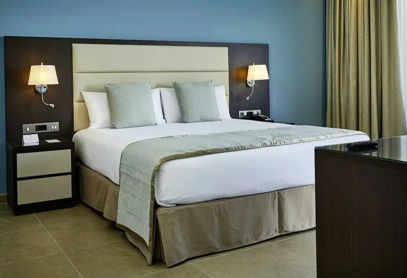 سوییت جونیور با چشمانداز دریا, Hotel Riu Dubai - All Inclusive