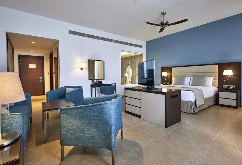 سوییت جونیور با چشمانداز دریا, Hotel Riu Dubai - All Inclusive