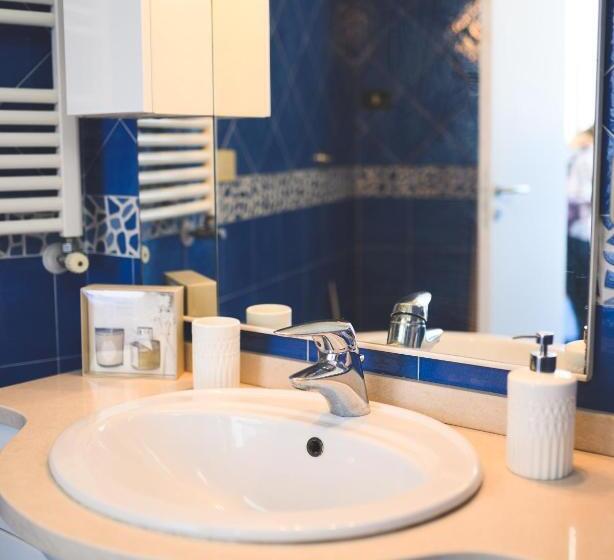 חדר דלוקס עם מרפסת נוף לים, Parco Augusto