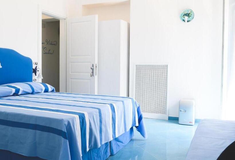 חדר דלוקס עם מרפסת נוף לים, Parco Augusto