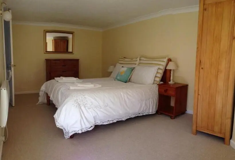 テラス付き１ベッドルームアパートメント, Clarence House Shanklin