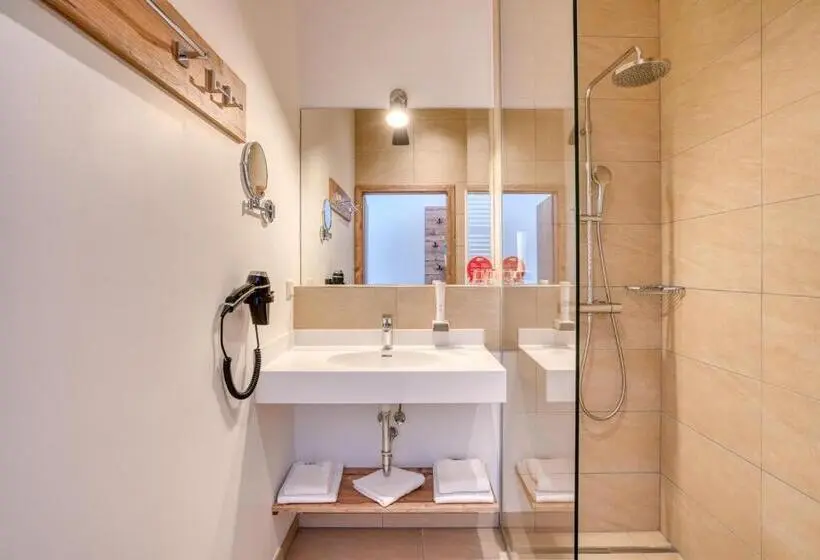 اتاق استاندارد با چشمانداز کوهستان, Cooee Alpin Hotel Bad Kleinkirchheim