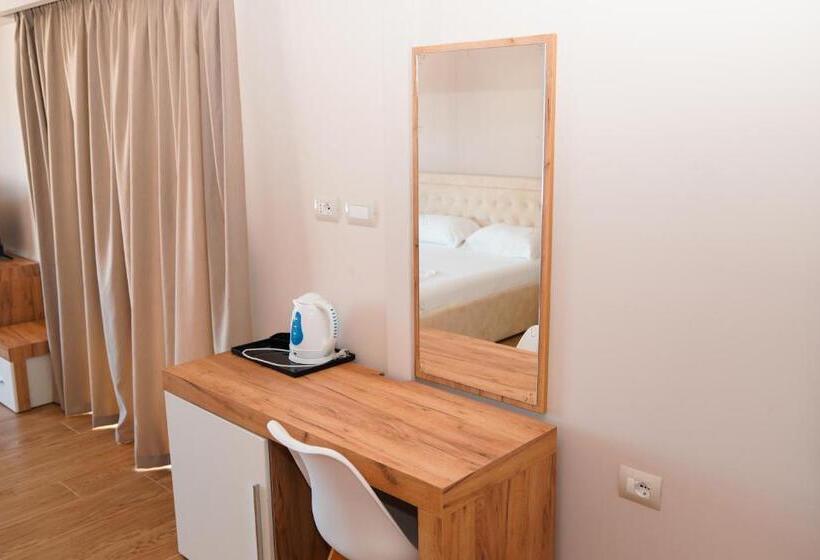 스탠다드 룸, Ionian