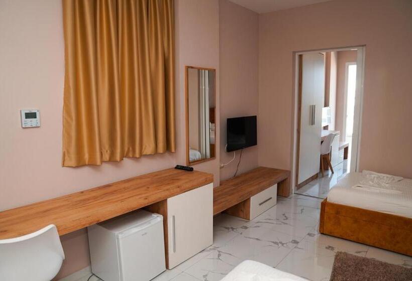 스탠다드 스튜디오, Ionian