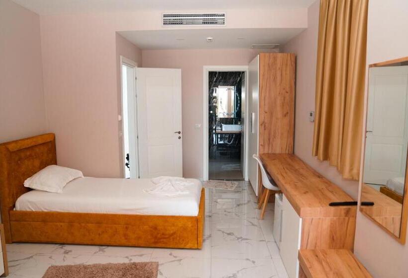 스탠다드 스튜디오, Ionian