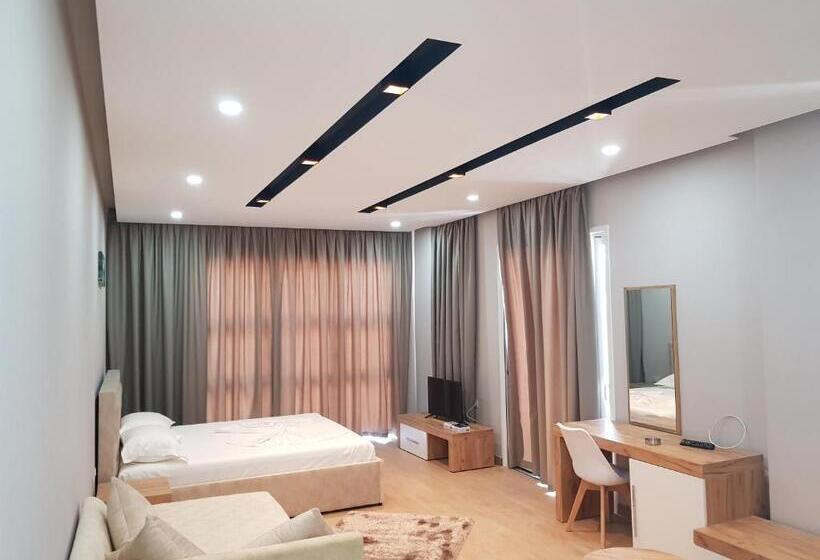 디럭스 룸, Ionian