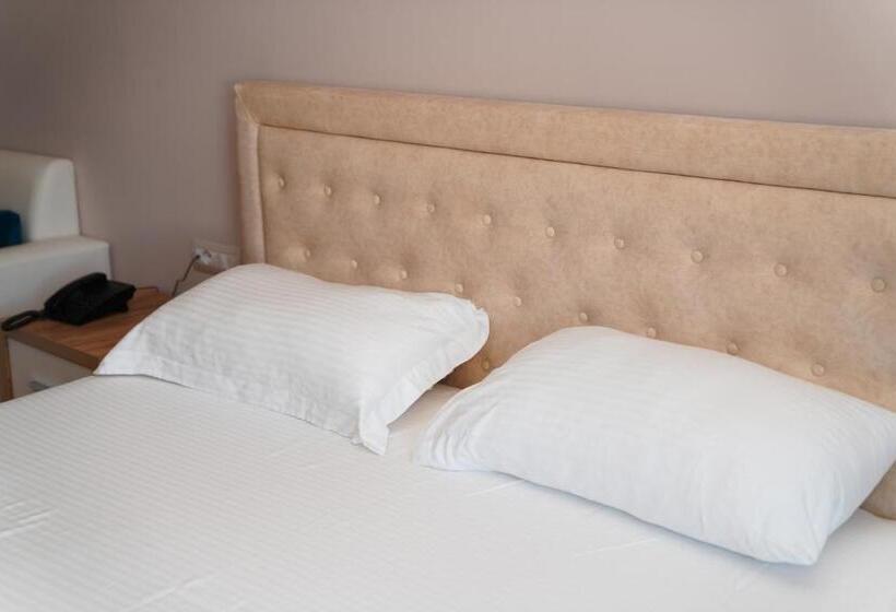 스탠다드 룸, Ionian