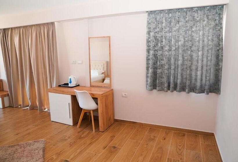 스탠다드 룸, Ionian