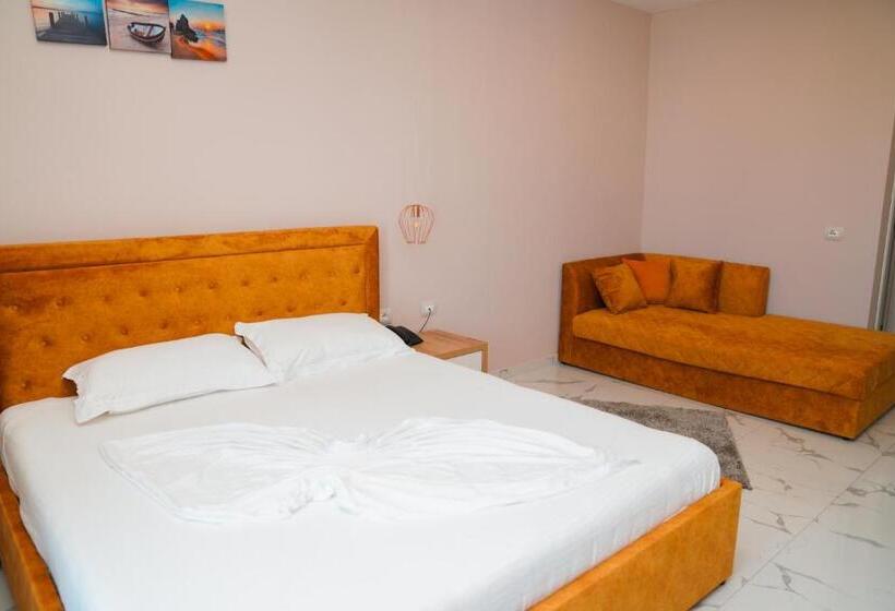 컴포트 트리플 룸, Ionian