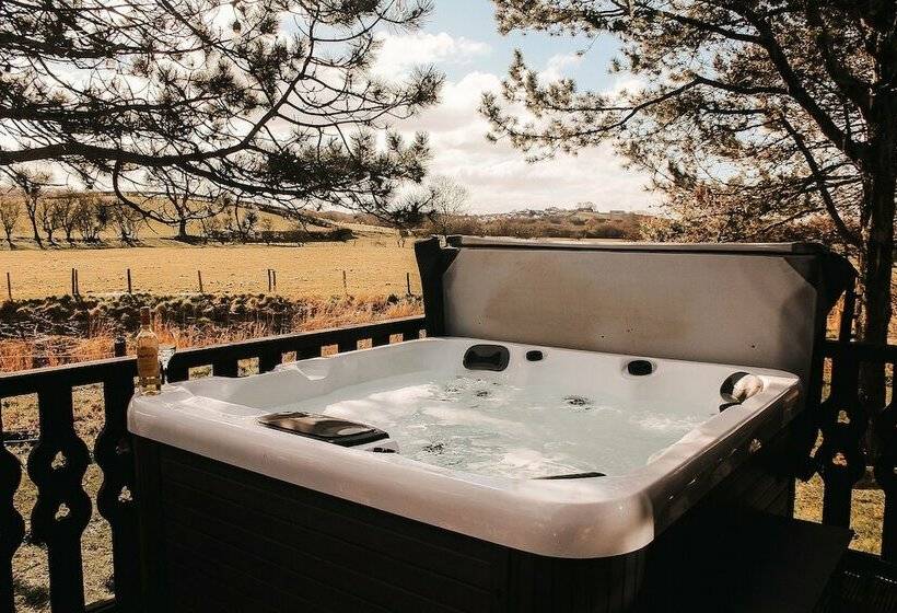 １ベッドルームハウス, Keer Side Lodge, Luxury Lodge With Private Hot Tub At Pine Lake Resort