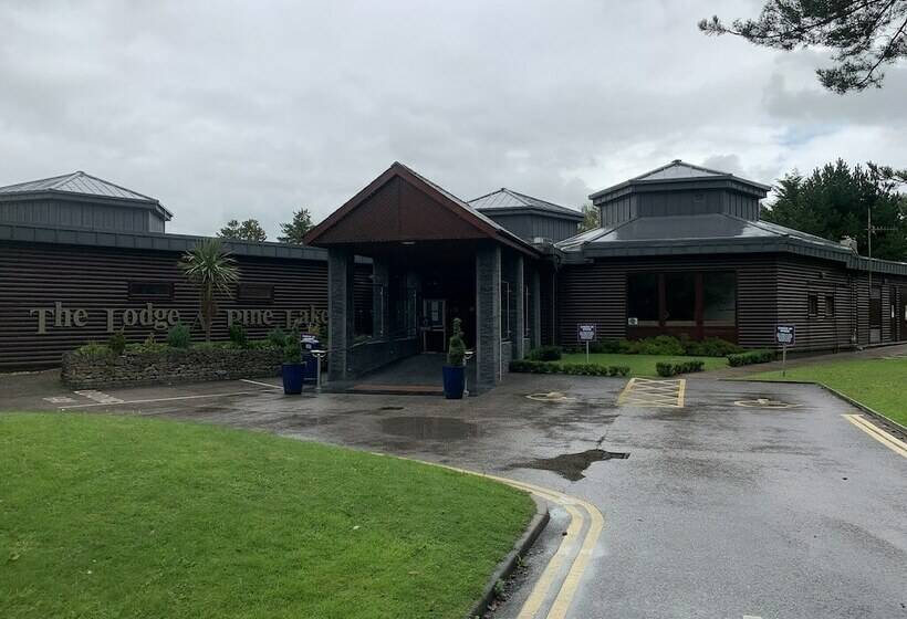 １ベッドルームハウス, Keer Side Lodge, Luxury Lodge With Private Hot Tub At Pine Lake Resort