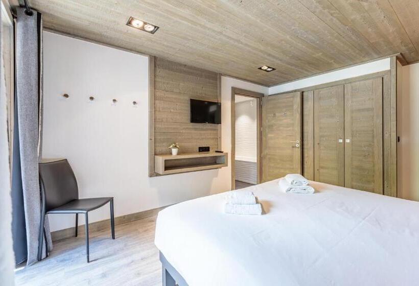 Superior Room with Terrace, Victoria Lodge, Friendly