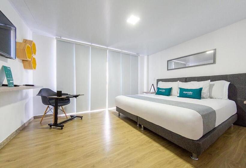 اتاق سوپریور, Ayenda Bee