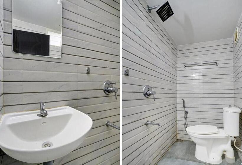 スタンダードルーム, Oyo Flagship 37789 Cozy Stay Near Palarivattom Metro Station