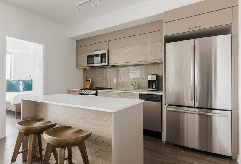 آپارتمان 3 خوابه, Sonder At The Liberty