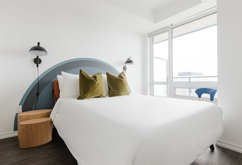 آپارتمان 3 خوابه, Sonder At The Liberty