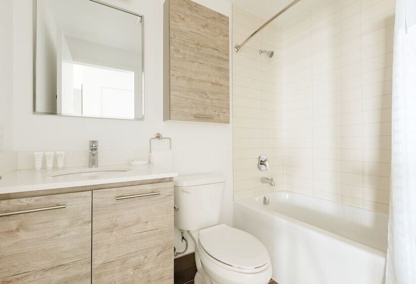 آپارتمان 3 خوابه, Sonder At The Liberty