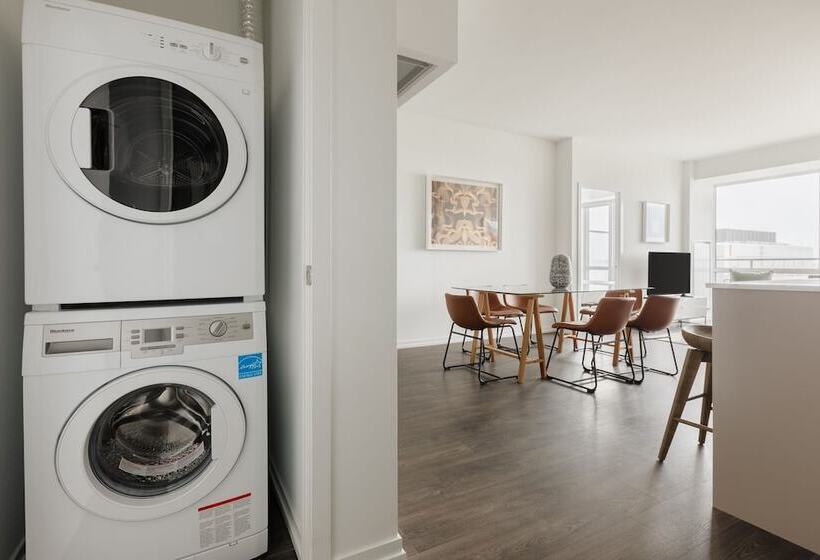 آپارتمان 3 خوابه, Sonder At The Liberty