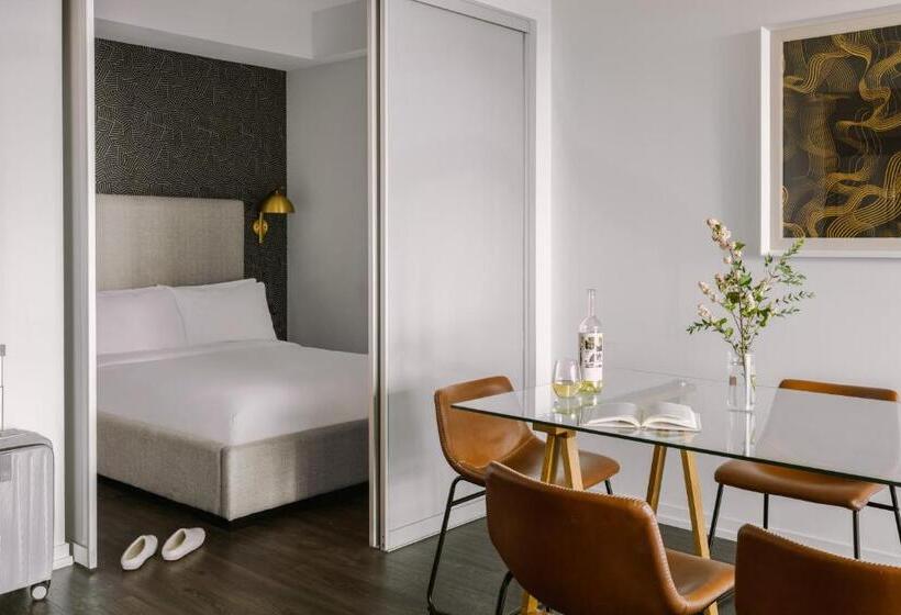 آپارتمان 3 خوابه, Sonder At The Liberty