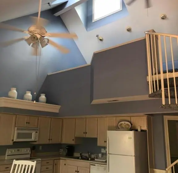 バルコニー付き１ベッドルームアパートメント, Chapman House