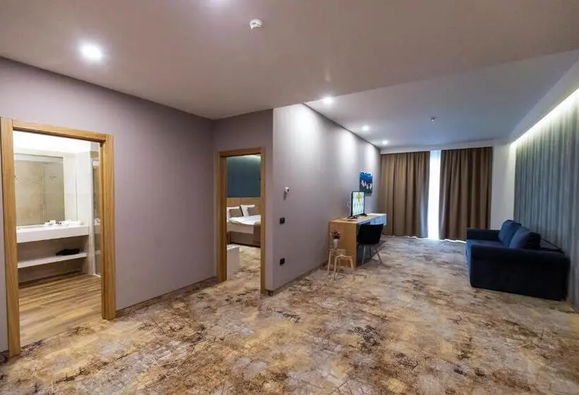 آپارتمان لوکس 1 خوابه, Grand View Hotel & Suites Copou