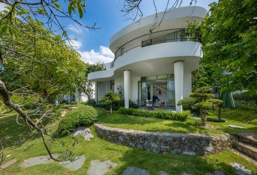 ویلای 3 خوابه, Ivory Villas And Resort