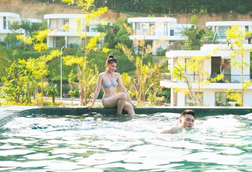 ویلای یک اتاق خوابه با استخر شنا, Ivory Villas And Resort