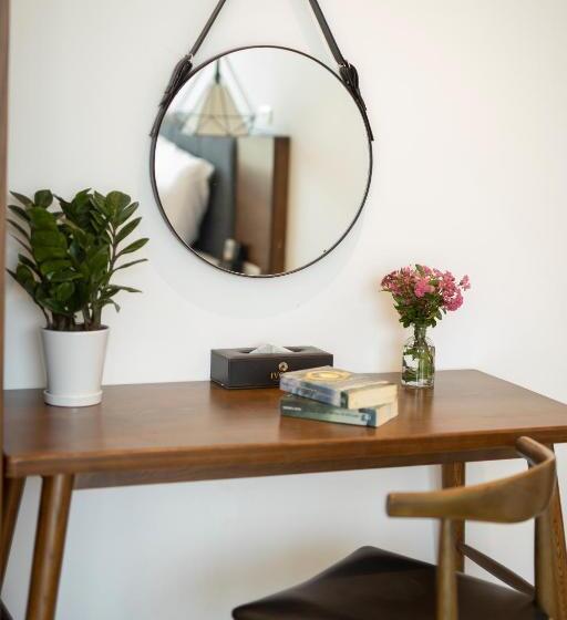 اتاق لوکس با تخت بزرگ, Ivory Villas And Resort