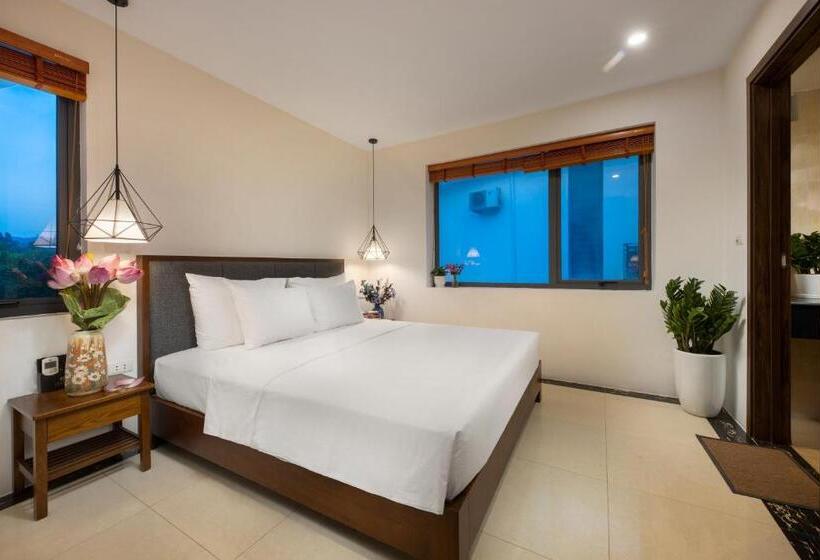 اتاق لوکس با تخت بزرگ, Ivory Villas And Resort