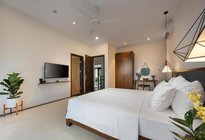 اتاق لوکس با تخت بزرگ, Ivory Villas And Resort