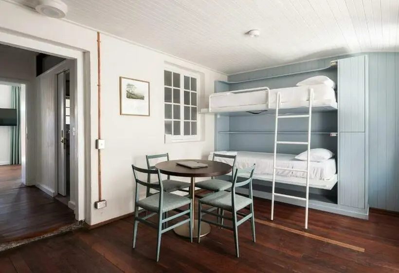 キングサイズベッドのスタンダードルーム, Warders Hotel Fremantle Markets