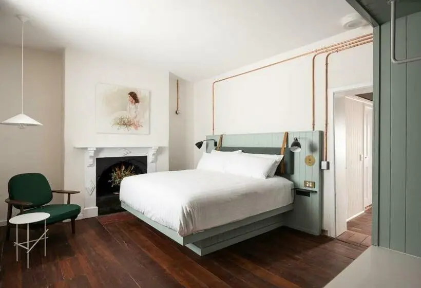 キングサイズベッドのスタンダードルーム, Warders Hotel Fremantle Markets