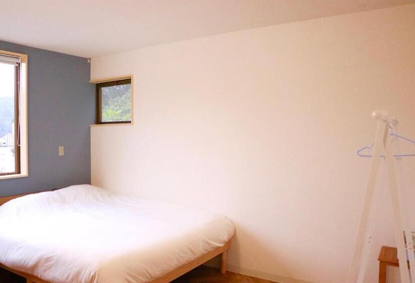 חדר משפחתי נוף לים, Guesthouse All You Need