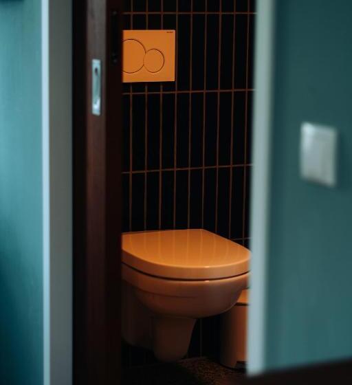 スタンダードルーム, Molo Rouge