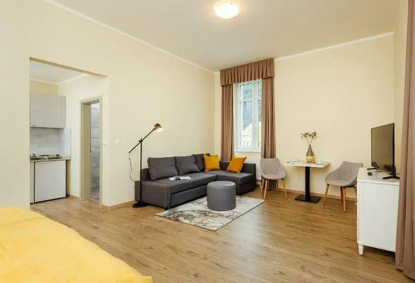 سوییت سوپریور, Apartmánový Dom Grand   Contactless Check In