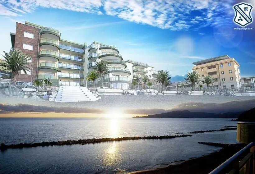 海の見える１ベッドルームアパートメント, Gli Scogli Luxury Residence