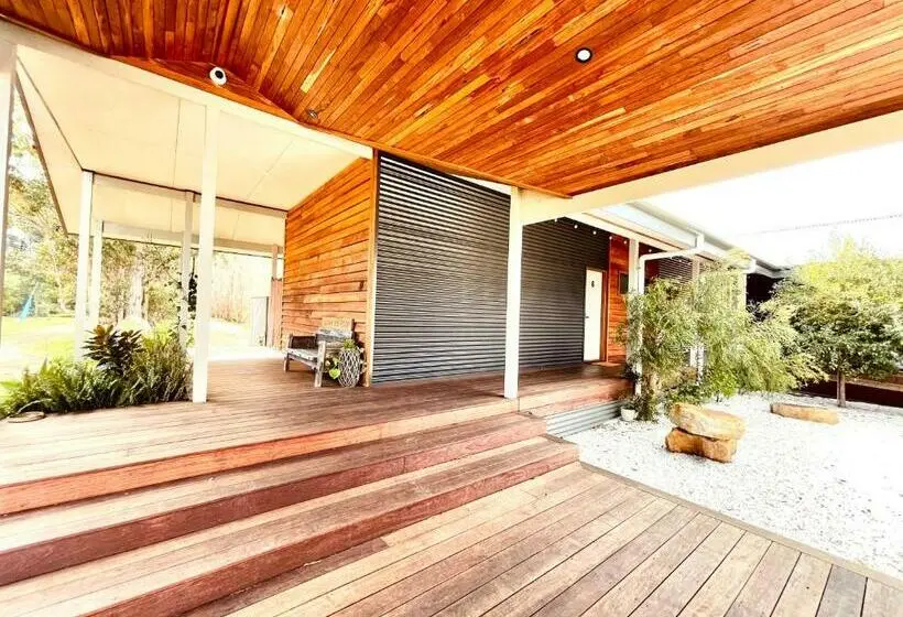 デラックススタジオ, Grape Juice Retreat Rustic Romantic Gateway 5mins To Beaches & Town