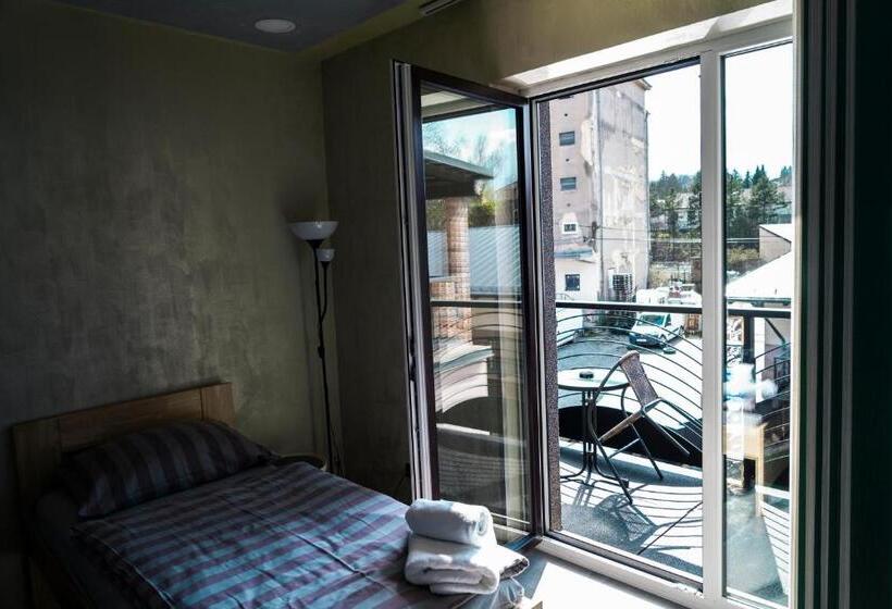 バルコニー付きスタンダードルーム, Jurkos