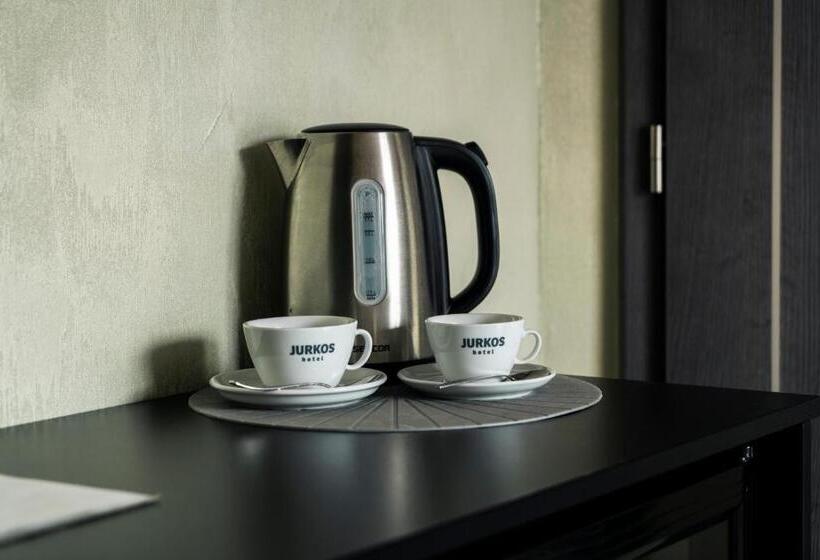 バルコニー付きスタンダードルーム, Jurkos