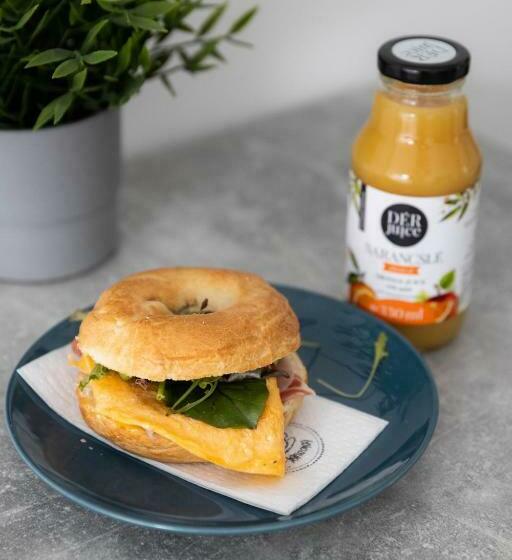 스탠다드 스튜디오, Roomstore Studio Apartments